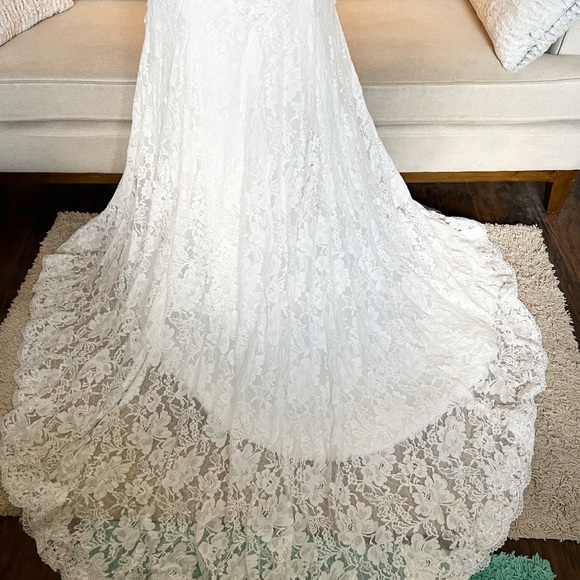 NWT Mingdas Wedding dress White flowers size 4-6 NEW! GORGEOUS!! - Picture 11 of 12